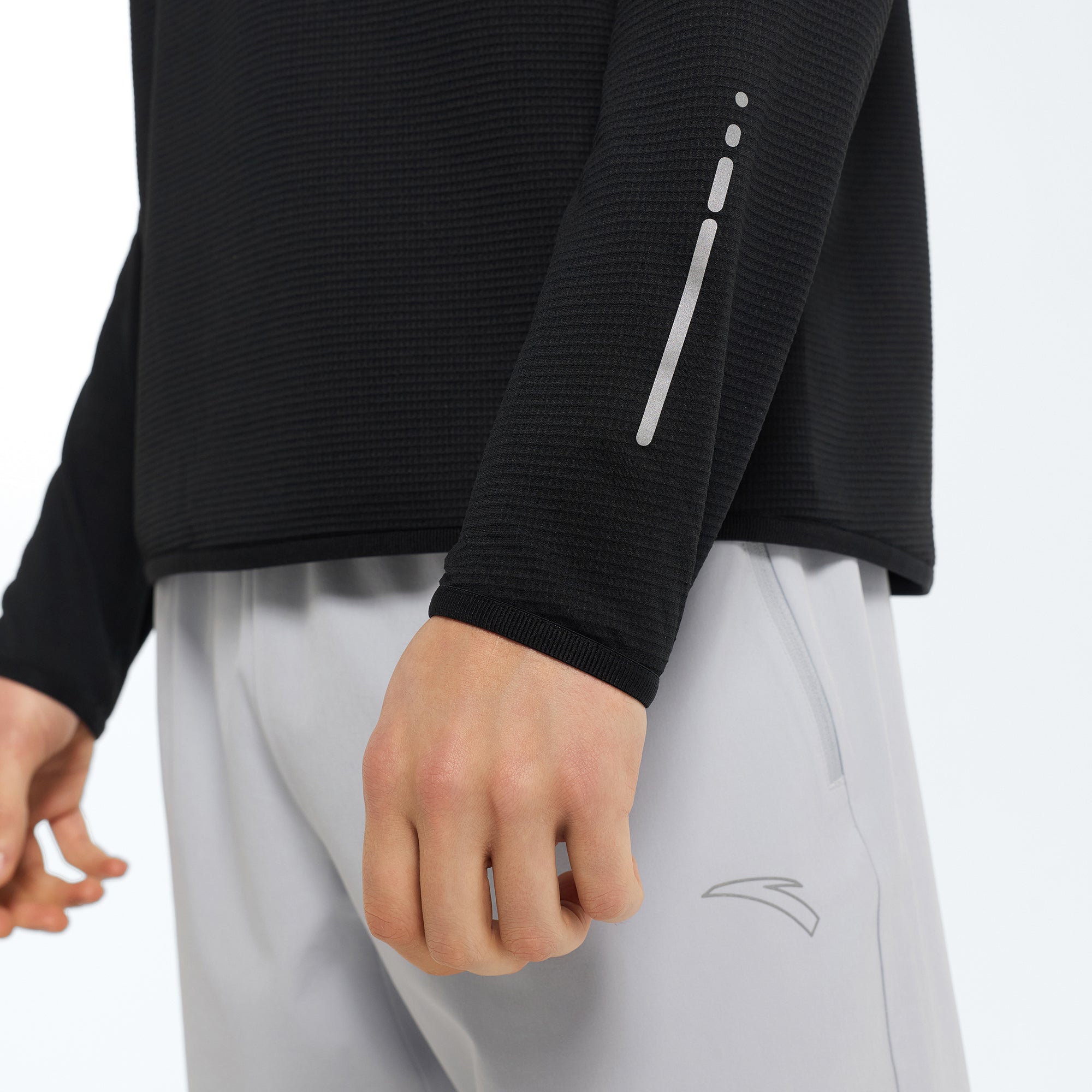 Men's ANTA Run Long Sleeve Hoodie - Image 4